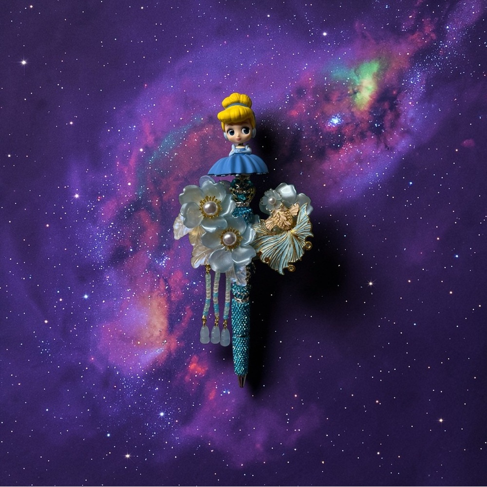 Blue Floral Cinderella pen